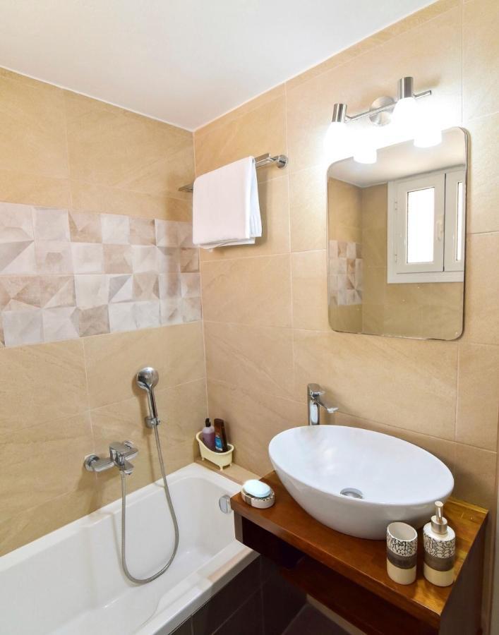 Sissy'S House Apartment Превеза Екстериор снимка